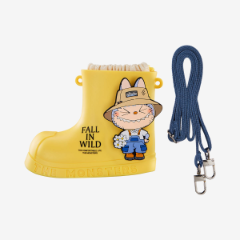 Fall in Wild Rain Boot Bag Accessory Guide