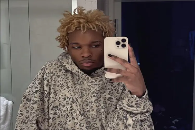 D4vd's Instagram Selfie